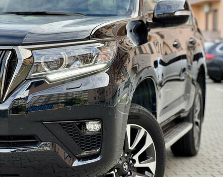 Чорний Тойота Ленд Крузер Прадо, об'ємом двигуна 2.76 л та пробігом 66 тис. км за 57000 $, фото 6 на Automoto.ua