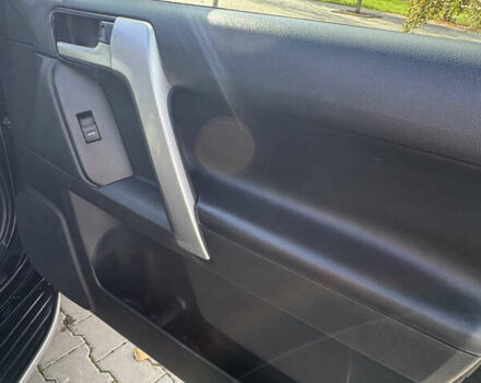 Чорний Тойота Ленд Крузер Прадо, об'ємом двигуна 2.76 л та пробігом 146 тис. км за 49300 $, фото 15 на Automoto.ua