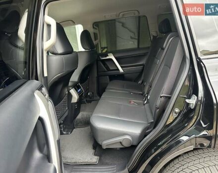 Черный Тойота Ленд Крузер Прадо, объемом двигателя 2.76 л и пробегом 87 тыс. км за 52700 $, фото 37 на Automoto.ua