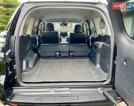 Черный Тойота Ленд Крузер Прадо, объемом двигателя 2.76 л и пробегом 98 тыс. км за 54500 $, фото 9 на Automoto.ua