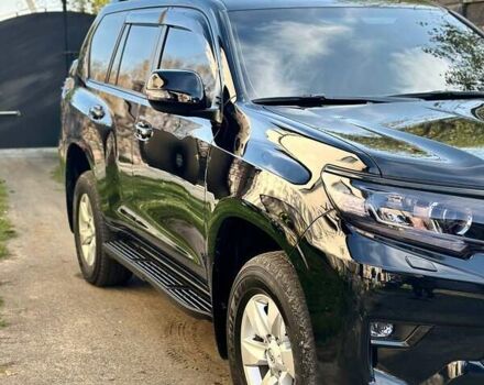 Тойота Ленд Крузер Прадо 2022 в Сарнах на Automoto.ua Черный Тойота Ленд Крузер Прадо, объемом двигателя 2.76 л и пробегом 70 тыс. км за 48600 $, фото 13 на Automoto.ua