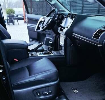 Чорний Тойота Ленд Крузер Прадо, об'ємом двигуна 2.76 л та пробігом 2 тис. км за 70000 $, фото 16 на Automoto.ua