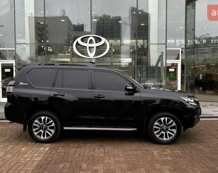 Черный Тойота Ленд Крузер Прадо, объемом двигателя 3.96 л и пробегом 31 тыс. км за 57942 $, фото 15 на Automoto.ua