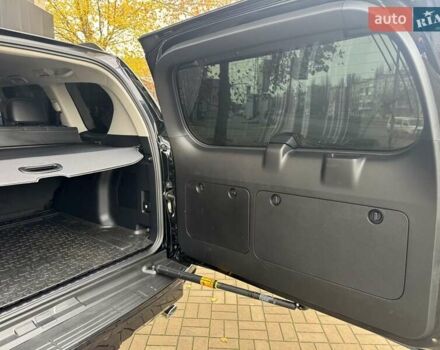 Черный Тойота Ленд Крузер Прадо, объемом двигателя 2.76 л и пробегом 118 тыс. км за 45900 $, фото 47 на Automoto.ua