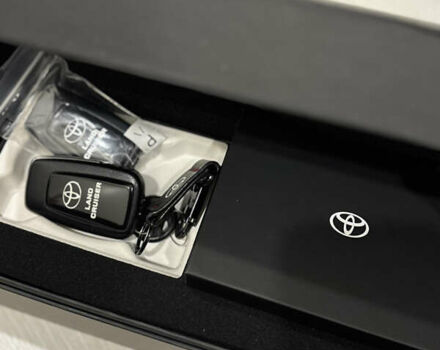 Черный Тойота Ленд Крузер Прадо, объемом двигателя 2.8 л и пробегом 33 тыс. км за 58000 $, фото 17 на Automoto.ua