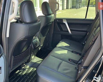 Чорний Тойота Ленд Крузер Прадо, об'ємом двигуна 2.76 л та пробігом 59 тис. км за 49000 $, фото 10 на Automoto.ua