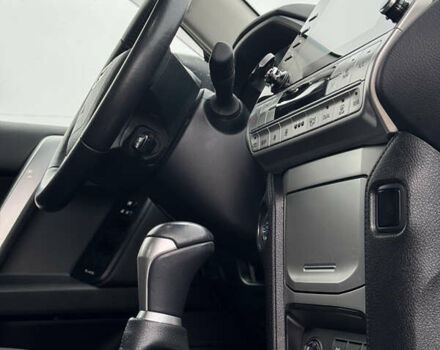 Черный Тойота Ленд Крузер Прадо, объемом двигателя 2.76 л и пробегом 21 тыс. км за 51300 $, фото 21 на Automoto.ua