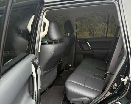 Чорний Тойота Ленд Крузер Прадо, об'ємом двигуна 2.76 л та пробігом 65 тис. км за 49000 $, фото 6 на Automoto.ua