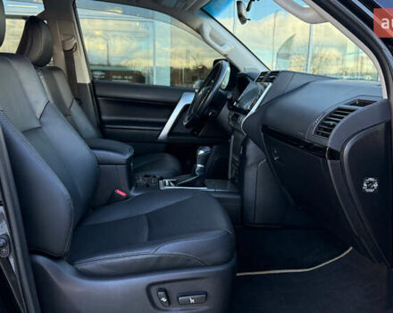 Черный Тойота Ленд Крузер Прадо, объемом двигателя 2.76 л и пробегом 41 тыс. км за 52000 $, фото 5 на Automoto.ua