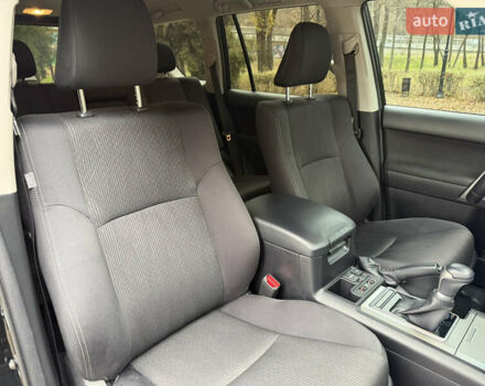 Черный Тойота Ленд Крузер Прадо, объемом двигателя 2.76 л и пробегом 59 тыс. км за 49500 $, фото 15 на Automoto.ua