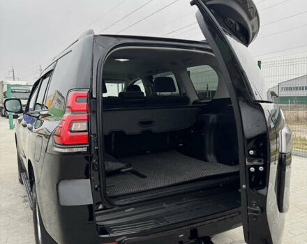 Черный Тойота Ленд Крузер Прадо, объемом двигателя 2.76 л и пробегом 21 тыс. км за 51300 $, фото 25 на Automoto.ua