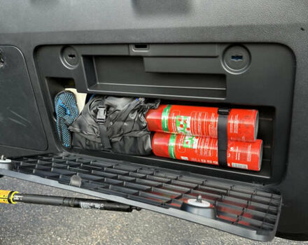 Черный Тойота Ленд Крузер Прадо, объемом двигателя 2.76 л и пробегом 42 тыс. км за 55000 $, фото 10 на Automoto.ua