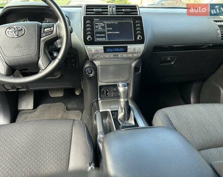 Черный Тойота Ленд Крузер Прадо, объемом двигателя 2.76 л и пробегом 42 тыс. км за 55000 $, фото 6 на Automoto.ua