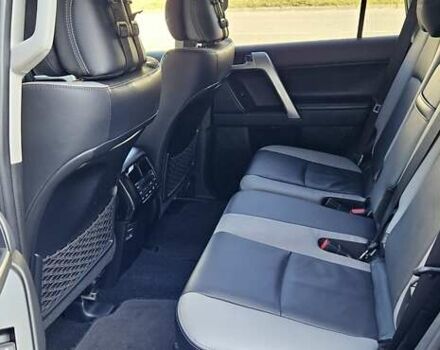 Чорний Тойота Ленд Крузер Прадо, об'ємом двигуна 2.76 л та пробігом 45 тис. км за 61000 $, фото 16 на Automoto.ua