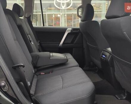 Черный Тойота Ленд Крузер Прадо, объемом двигателя 2.76 л и пробегом 84 тыс. км за 45906 $, фото 6 на Automoto.ua