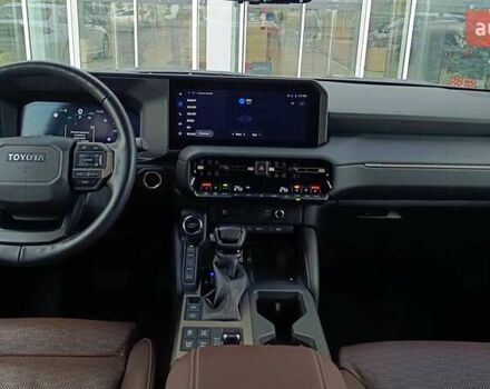 Черный Тойота Ленд Крузер Прадо, объемом двигателя 2.39 л и пробегом 34 тыс. км за 64729 $, фото 7 на Automoto.ua