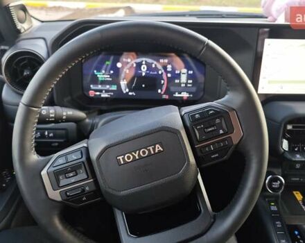 Черный Тойота Ленд Крузер Прадо, объемом двигателя 2.39 л и пробегом 26 тыс. км за 71000 $, фото 24 на Automoto.ua