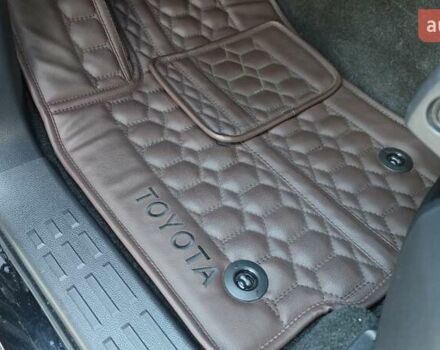 Черный Тойота Ленд Крузер Прадо, объемом двигателя 2.39 л и пробегом 26 тыс. км за 71000 $, фото 22 на Automoto.ua