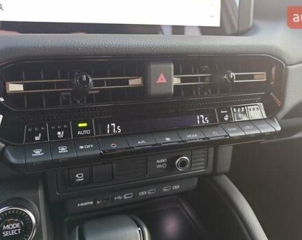 Черный Тойота Ленд Крузер Прадо, объемом двигателя 2.39 л и пробегом 26 тыс. км за 71000 $, фото 28 на Automoto.ua