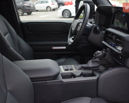 Черный Тойота Ленд Крузер Прадо, объемом двигателя 2.8 л и пробегом 1 тыс. км за 70500 $, фото 5 на Automoto.ua