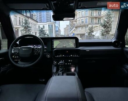Черный Тойота Ленд Крузер Прадо, объемом двигателя 2.8 л и пробегом 9 тыс. км за 68900 $, фото 63 на Automoto.ua
