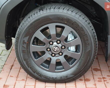 Черный Тойота Ленд Крузер Прадо, объемом двигателя 2.8 л и пробегом 1 тыс. км за 70500 $, фото 14 на Automoto.ua