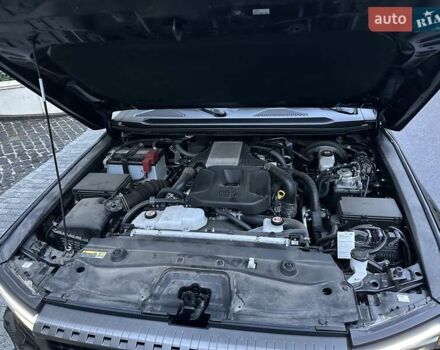 Черный Тойота Ленд Крузер Прадо, объемом двигателя 2.8 л и пробегом 9 тыс. км за 68900 $, фото 81 на Automoto.ua