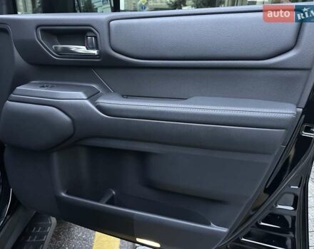 Черный Тойота Ленд Крузер Прадо, объемом двигателя 2.8 л и пробегом 9 тыс. км за 68900 $, фото 60 на Automoto.ua