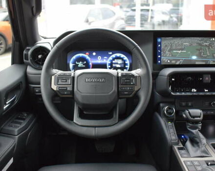 Черный Тойота Ленд Крузер Прадо, объемом двигателя 2.8 л и пробегом 1 тыс. км за 70500 $, фото 8 на Automoto.ua