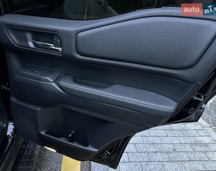 Черный Тойота Ленд Крузер Прадо, объемом двигателя 2.8 л и пробегом 9 тыс. км за 68900 $, фото 73 на Automoto.ua