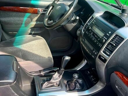 Черный Тойота Ленд Крузер Прадо, объемом двигателя 4 л и пробегом 180 тыс. км за 15999 $, фото 1 на Automoto.ua