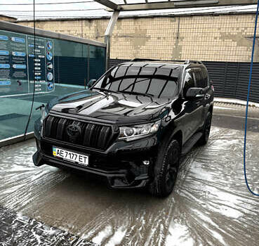 Черный Тойота Ленд Крузер Прадо, объемом двигателя 3.96 л и пробегом 80 тыс. км за 42000 $, фото 1 на Automoto.ua