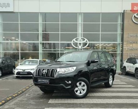 Черный Тойота Ленд Крузер Прадо, объемом двигателя 2.76 л и пробегом 84 тыс. км за 45906 $, фото 1 на Automoto.ua