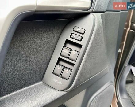 Коричневый Тойота Ленд Крузер Прадо, объемом двигателя 3.96 л и пробегом 37 тыс. км за 46999 $, фото 130 на Automoto.ua