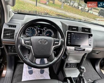 Коричневый Тойота Ленд Крузер Прадо, объемом двигателя 3.96 л и пробегом 37 тыс. км за 46999 $, фото 99 на Automoto.ua