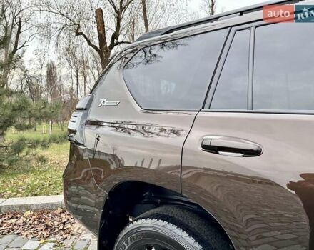 Коричневый Тойота Ленд Крузер Прадо, объемом двигателя 3.96 л и пробегом 37 тыс. км за 46999 $, фото 14 на Automoto.ua