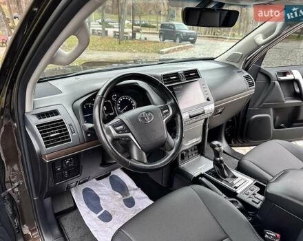 Коричневый Тойота Ленд Крузер Прадо, объемом двигателя 3.96 л и пробегом 37 тыс. км за 46999 $, фото 104 на Automoto.ua
