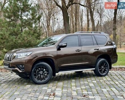 Коричневый Тойота Ленд Крузер Прадо, объемом двигателя 3.96 л и пробегом 37 тыс. км за 46999 $, фото 42 на Automoto.ua