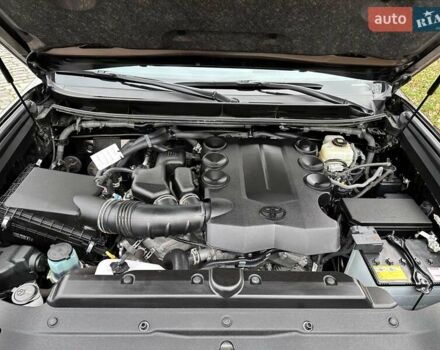 Коричневый Тойота Ленд Крузер Прадо, объемом двигателя 3.96 л и пробегом 37 тыс. км за 46999 $, фото 32 на Automoto.ua