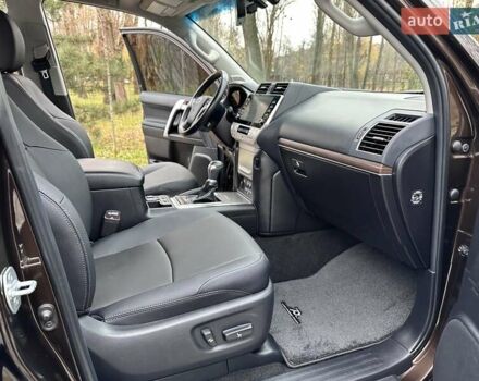 Коричневый Тойота Ленд Крузер Прадо, объемом двигателя 3.96 л и пробегом 37 тыс. км за 46999 $, фото 128 на Automoto.ua