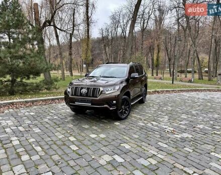 Коричневый Тойота Ленд Крузер Прадо, объемом двигателя 3.96 л и пробегом 37 тыс. км за 46999 $, фото 35 на Automoto.ua