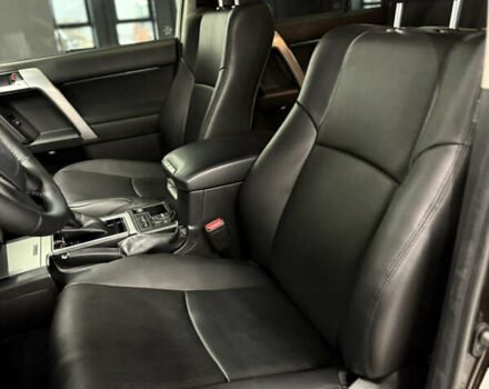 Коричневый Тойота Ленд Крузер Прадо, объемом двигателя 3.96 л и пробегом 42 тыс. км за 49000 $, фото 11 на Automoto.ua