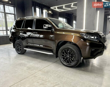 Коричневый Тойота Ленд Крузер Прадо, объемом двигателя 3.96 л и пробегом 42 тыс. км за 49000 $, фото 3 на Automoto.ua