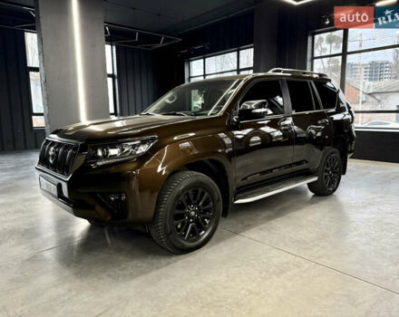 Коричневый Тойота Ленд Крузер Прадо, объемом двигателя 3.96 л и пробегом 42 тыс. км за 49000 $, фото 2 на Automoto.ua