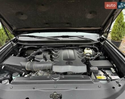 Коричневий Тойота Ленд Крузер Прадо, об'ємом двигуна 3.96 л та пробігом 65 тис. км за 46950 $, фото 79 на Automoto.ua