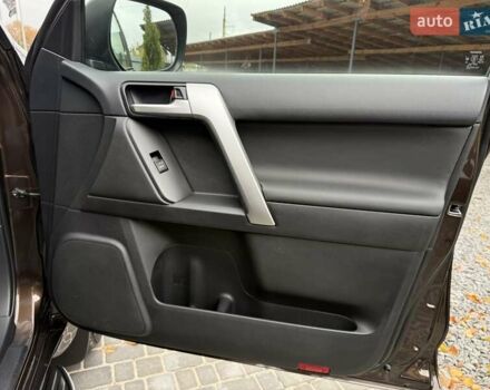 Коричневий Тойота Ленд Крузер Прадо, об'ємом двигуна 3.96 л та пробігом 65 тис. км за 46950 $, фото 75 на Automoto.ua