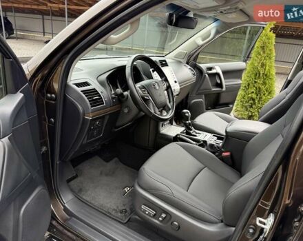 Коричневий Тойота Ленд Крузер Прадо, об'ємом двигуна 3.96 л та пробігом 65 тис. км за 46950 $, фото 44 на Automoto.ua