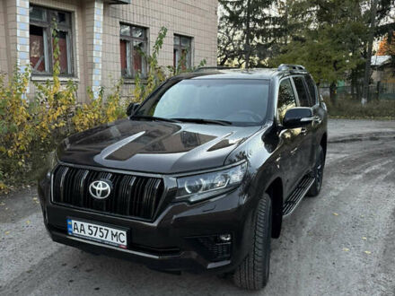 Тойота Ленд Крузер Прадо 2021 у Умани на Automoto.ua Коричневий Тойота Ленд Крузер Прадо, об'ємом двигуна 3.96 л та пробігом 145 тис. км за 42000 $, фото 1 на Automoto.ua
