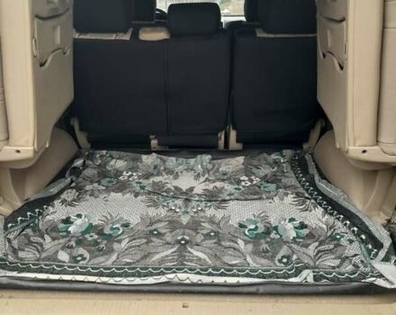 Красный Тойота Ленд Крузер Прадо, объемом двигателя 3.96 л и пробегом 203 тыс. км за 12000 $, фото 13 на Automoto.ua