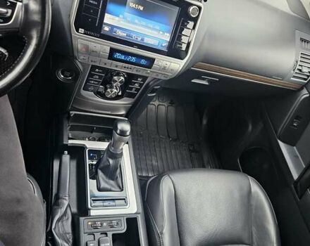 Красный Тойота Ленд Крузер Прадо, объемом двигателя 3.96 л и пробегом 148 тыс. км за 46000 $, фото 74 на Automoto.ua